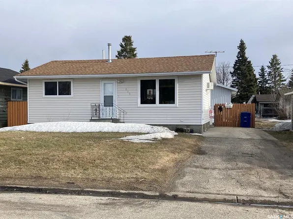 302 7th AVENUE W, Nipawin, SK S0E 1E0