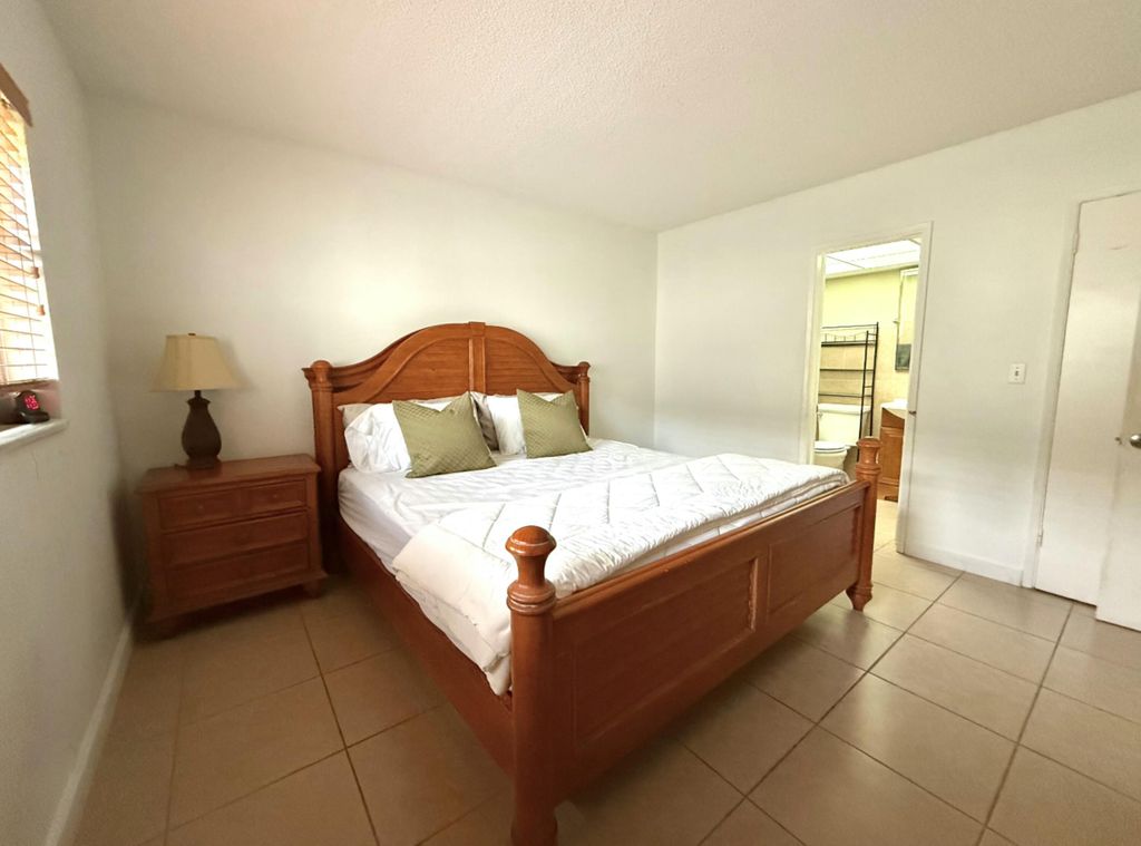651 Pine Dr APT 208, photo 9