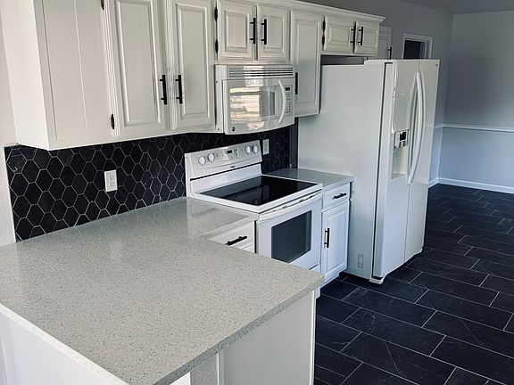 2nd image of 2106 Rainwood Ct