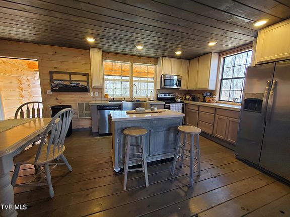 4th image of 108 Roan View Rd