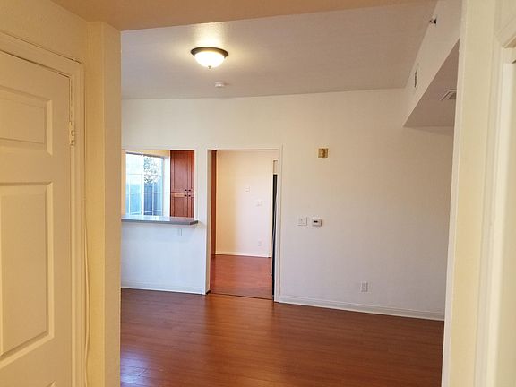 4th image of 227 N Adams St