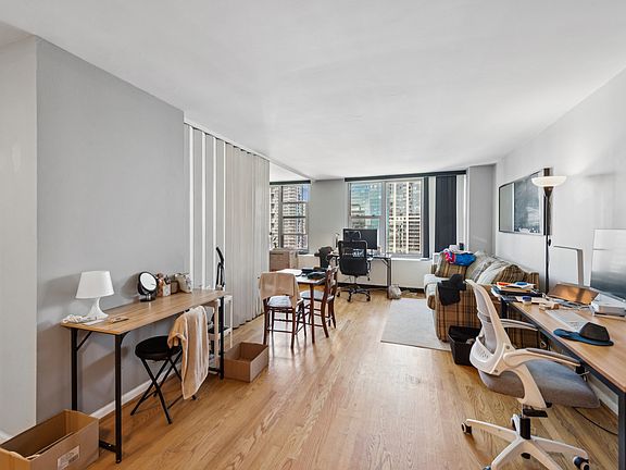 5th image of 400 E Randolph St APT 3516