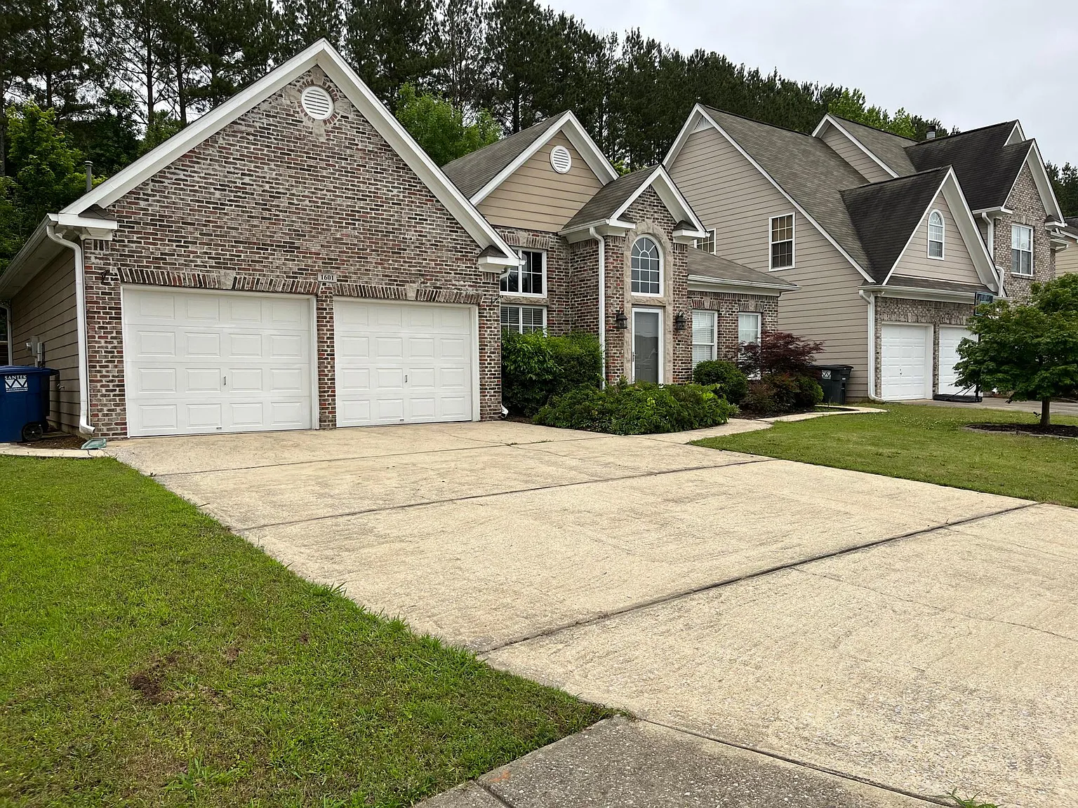 1601 Deer Valley Dr — Photo 2