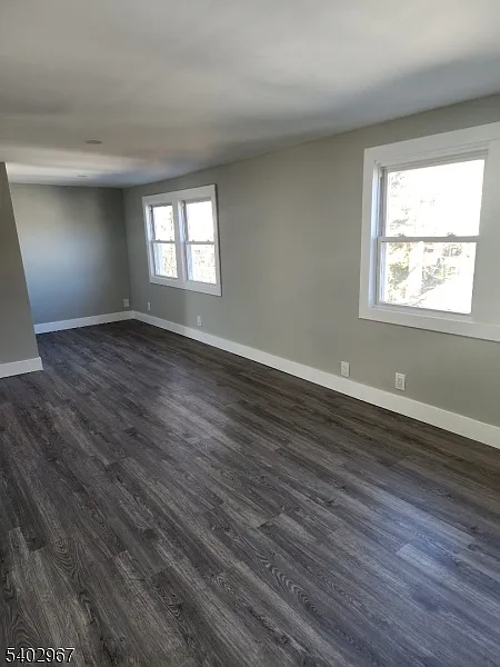 2 bed, 1.5 bath, $2,249 — Photo 2