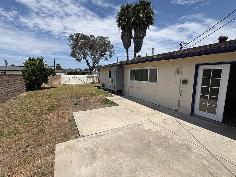 16681 Lucia Ln — Photo 22