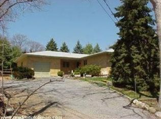 4 Discovery Ln, East Hampton, NY 11937