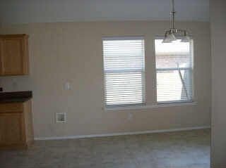4th image of 4280 Lakemont Dr