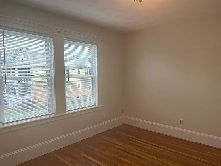 569 Main St #2R — Photo 14