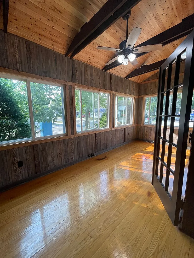 Spacious 5 Bedroom, 2.5 Bathroom Home Near Viterbo & Downtown La Crosse — Photo 4