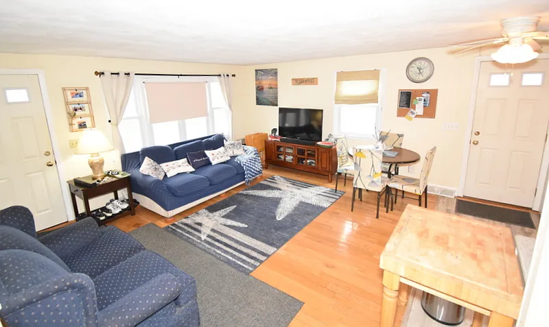 2 bed, 952 sqft, $1,700 — Photo 2