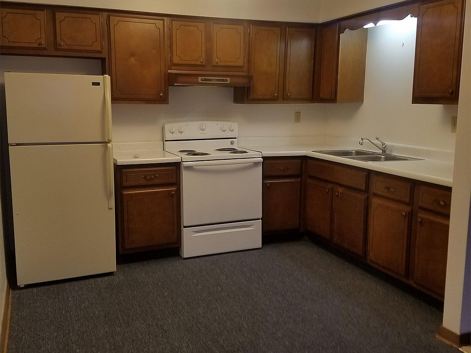 2nd image of 2920 24th St APT 106