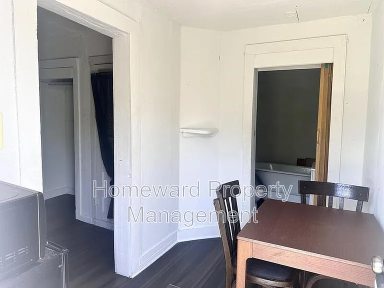 3803 Meadowbrook Dr #2 — Photo 1