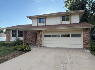2242 S 160th St, Omaha, NE 68130