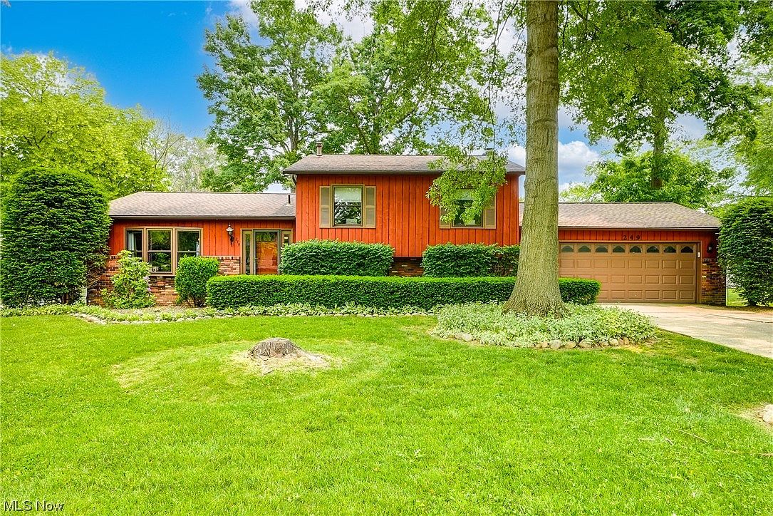 249 Indian Hills Dr, Tallmadge, OH 44278 Zillow