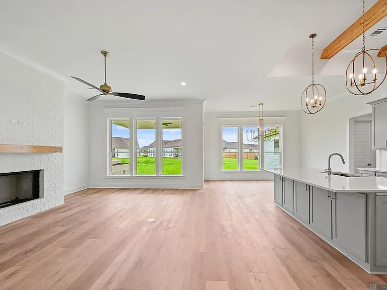 4463 Camargue Ave — Photo 10