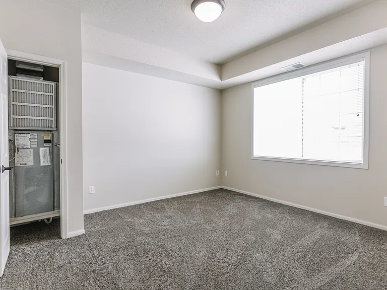 Lakewood Crossing Apartments — Photo 49
