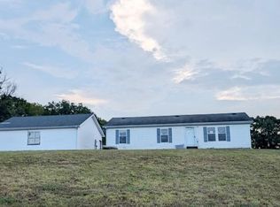 368 E Wilson Rd, Bloomfield, IN 47424