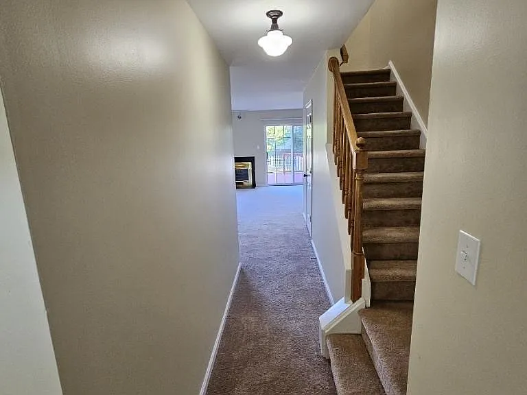 666 Walnut Tree Dr — Photo 13