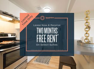 435 Kerr St, Oakville, ON L6K 3C2
