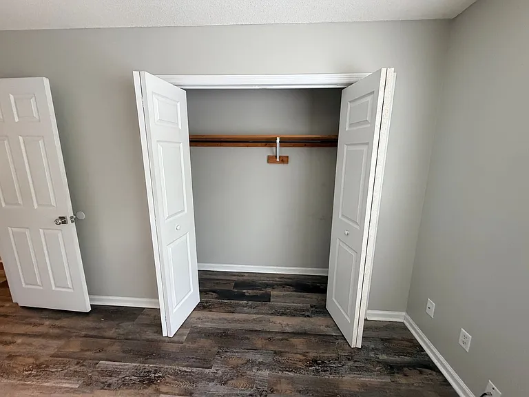 Center Town Condominiums — Photo 98