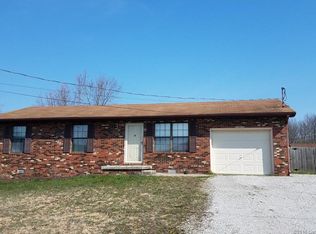 1220 Kristopher Ave, Scottsburg, IN 47170