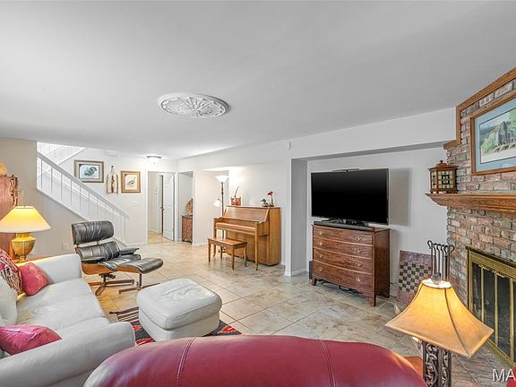 4th image of 1529 Autumn Leaf Dr