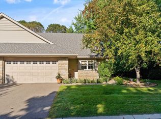 1022 Saint Johns Bay, Woodbury, MN 55129