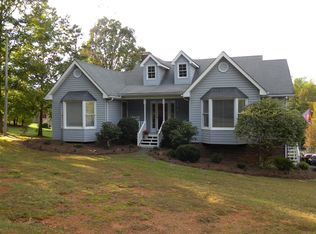 4401 Stoney Oaks Dr, Gastonia, NC 28052