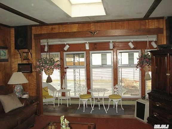 5th image of 158 Adirondack Dr