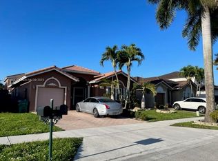 15774 SW 138th Ter, Miami, FL 33196