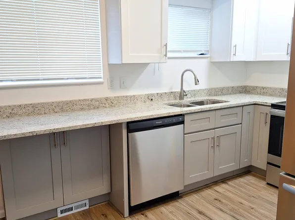 305 W Utah Ave, Tooele, UT 84074