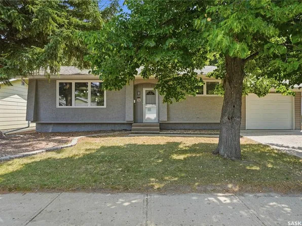 1227 Pascoe DRIVE E, Moose Jaw, SK S6H 7A2