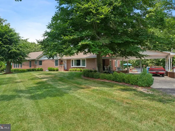 1211 Pine Ln, Accokeek, MD 20607