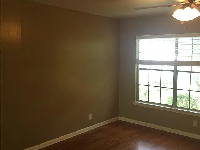 2516 Enfield Rd #201 — Photo 8
