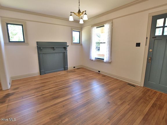 5th image of 220 S Howell Street