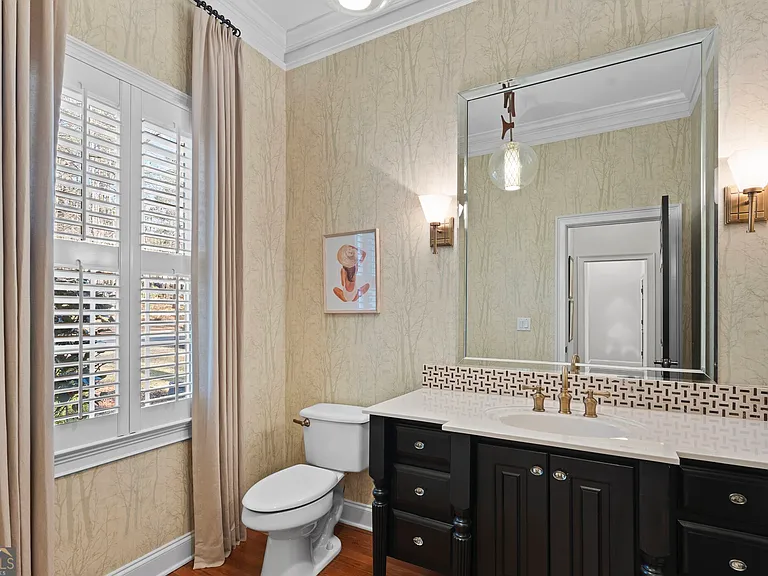 102 N Cove Dr — Photo 8