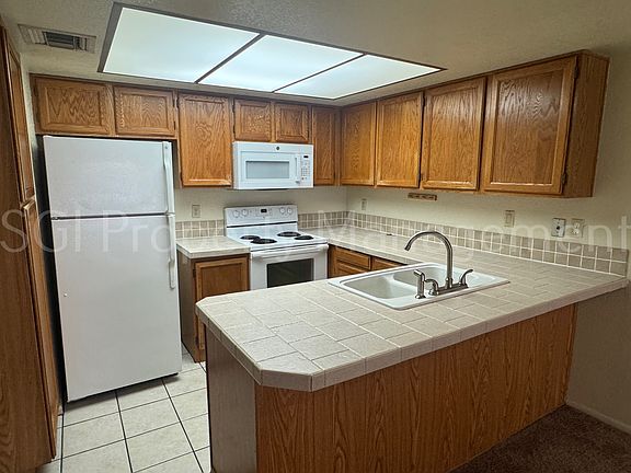 2nd image of 819 N College Ave Unit J133