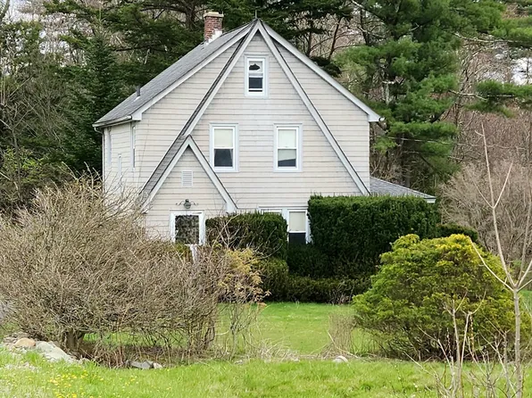 1295 Southampton Rd, Westfield, MA 01085