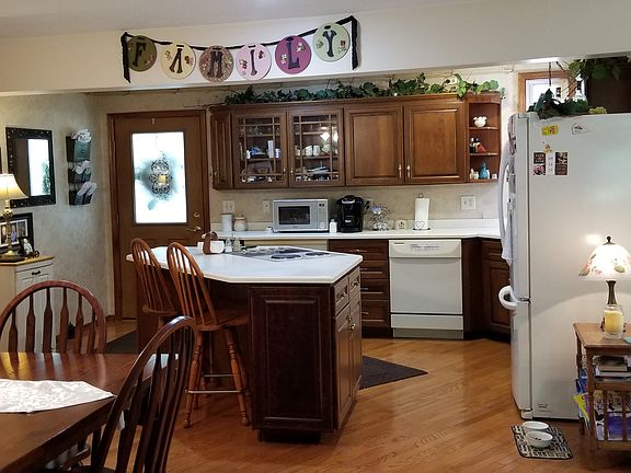 4th image of 274 Fenton Ln