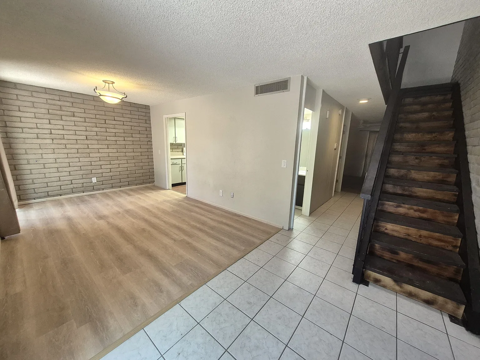 5701 East Glenn Street - 43 — Photo 3