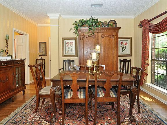 3rd image of 4803 Echo Falls Dr