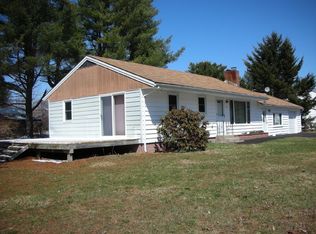 9 Cross St, Manchester, ME 04351