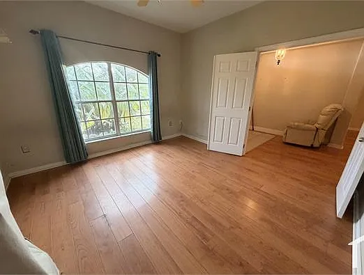 1206 Pendleton Dr — Photo 5