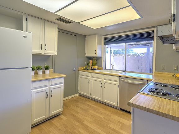 5th image of 18023 N 45th Ave