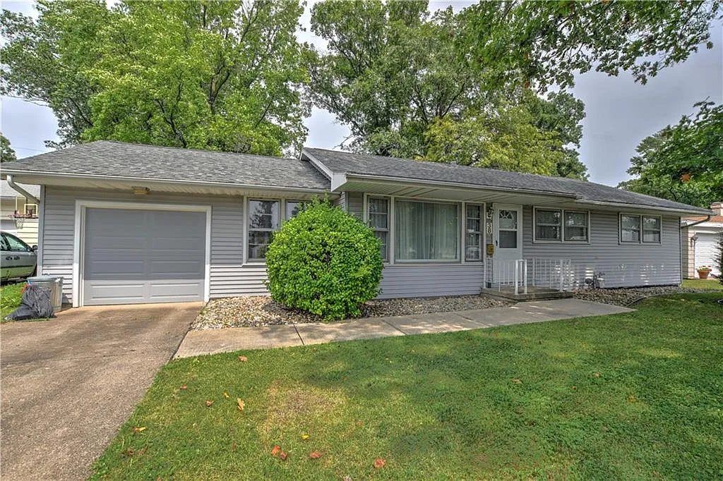 38 Sandcreek Dr photo 1