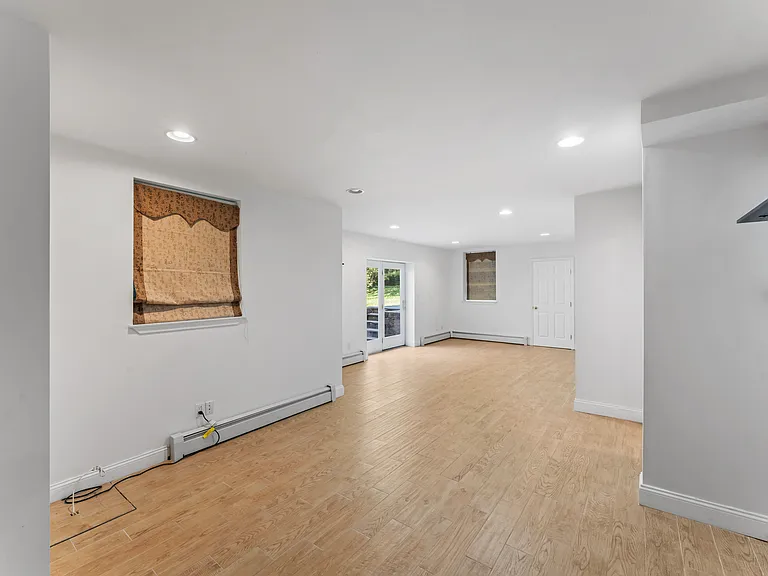basement play/family room