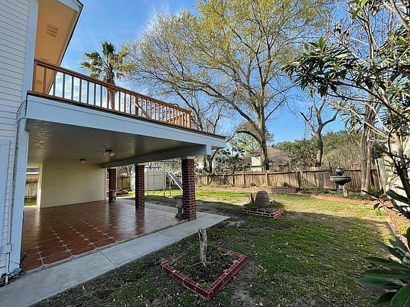 2nd image of 15614 Barbarossa Dr