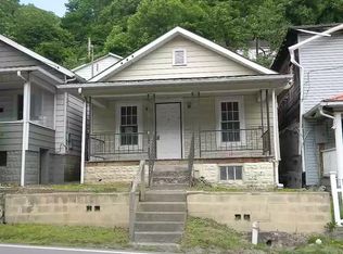316 Old Logan Rd, Logan, WV 25601