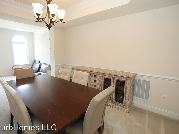 3rd image of 8529 Pine Springs Dr