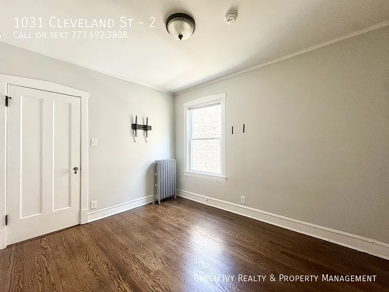 1031 Cleveland St #2 — Photo 6